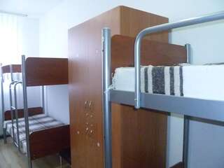 Хостелы Hostel Vitan Львов Кровать в общем 8-местном номере-6